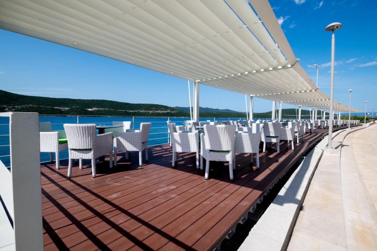 Vapore 4* Neum